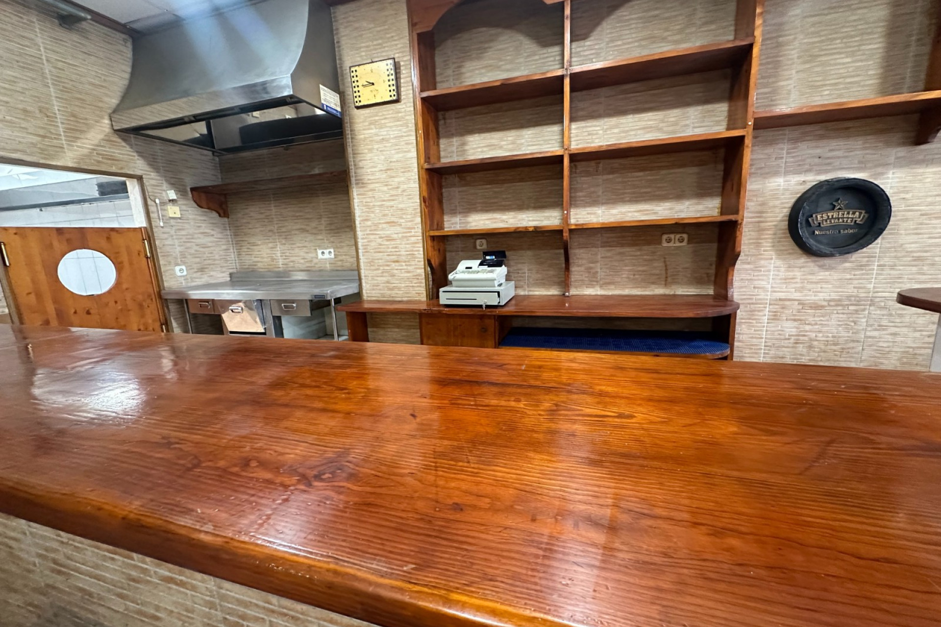 Resale - Commercial property - Torrevieja - Costa Blanca South