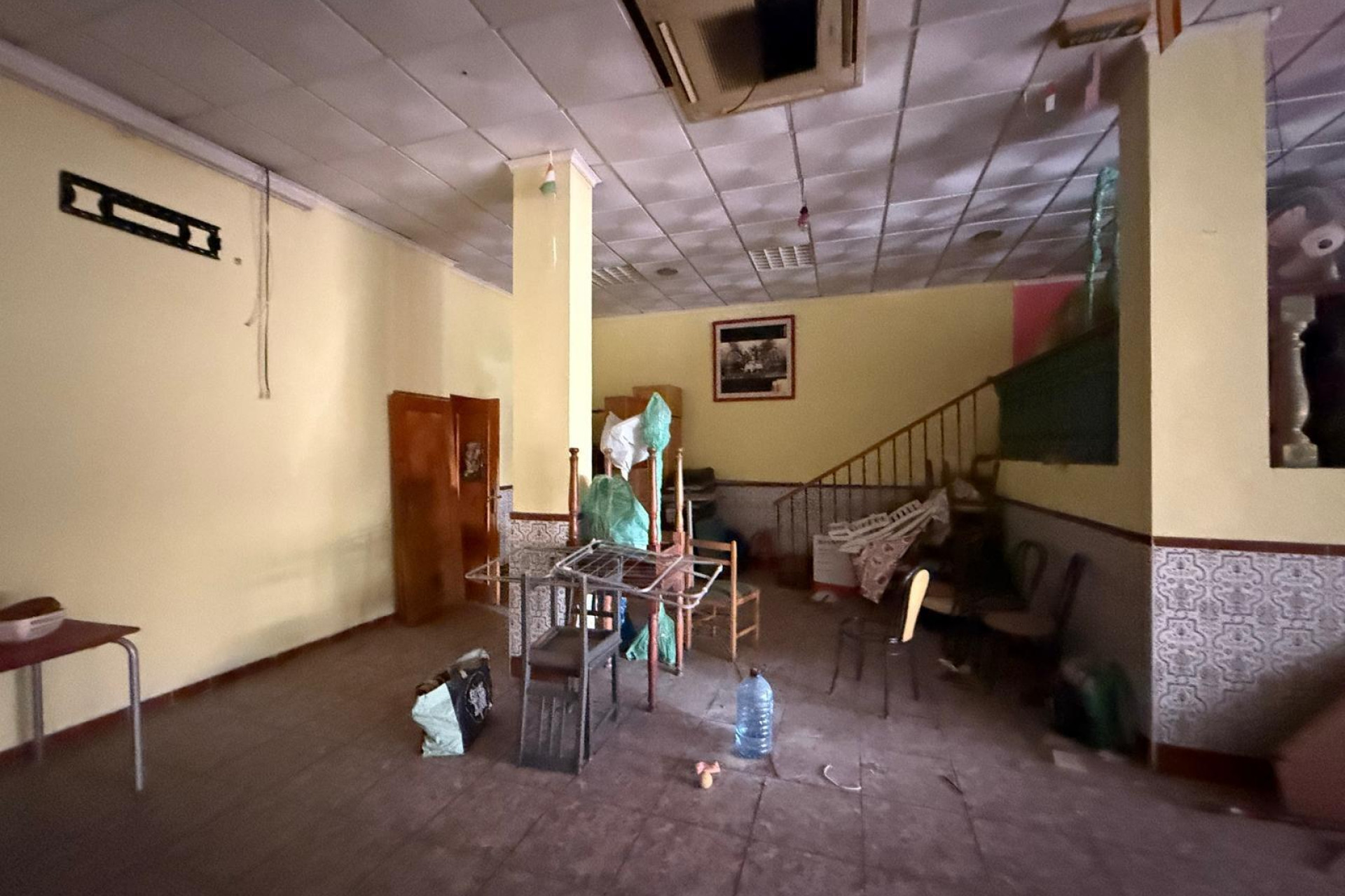 Resale - Commercial property - Torrevieja - Costa Blanca South