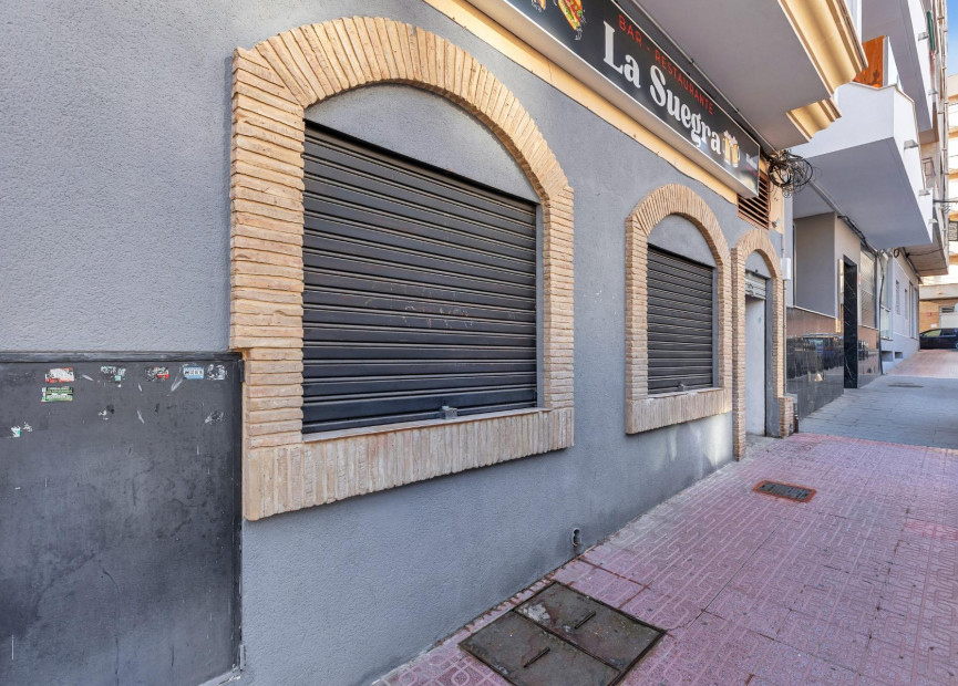 Resale - Commercial property - Torrevieja - Costa Blanca South