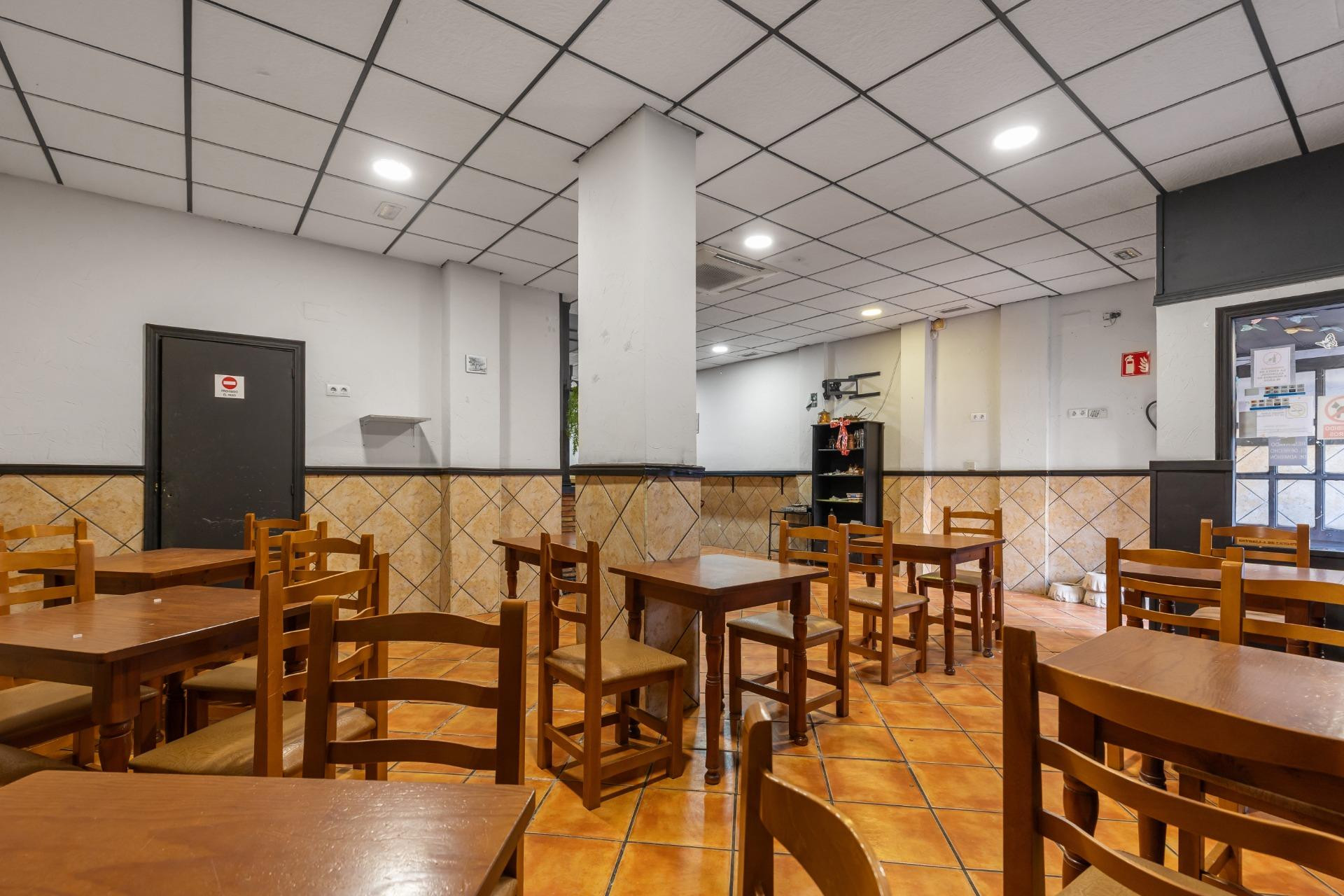 Resale - Commercial property - Torrevieja - Costa Blanca South