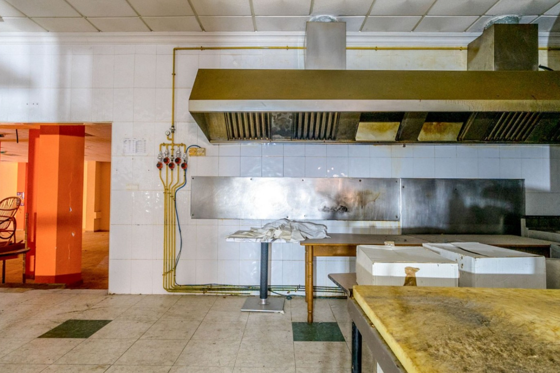 Resale - Commercial property - Torrevieja - Costa Blanca South