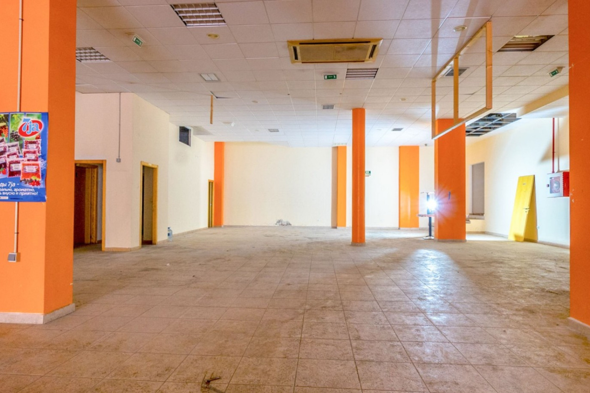 Resale - Commercial property - Torrevieja - Costa Blanca South