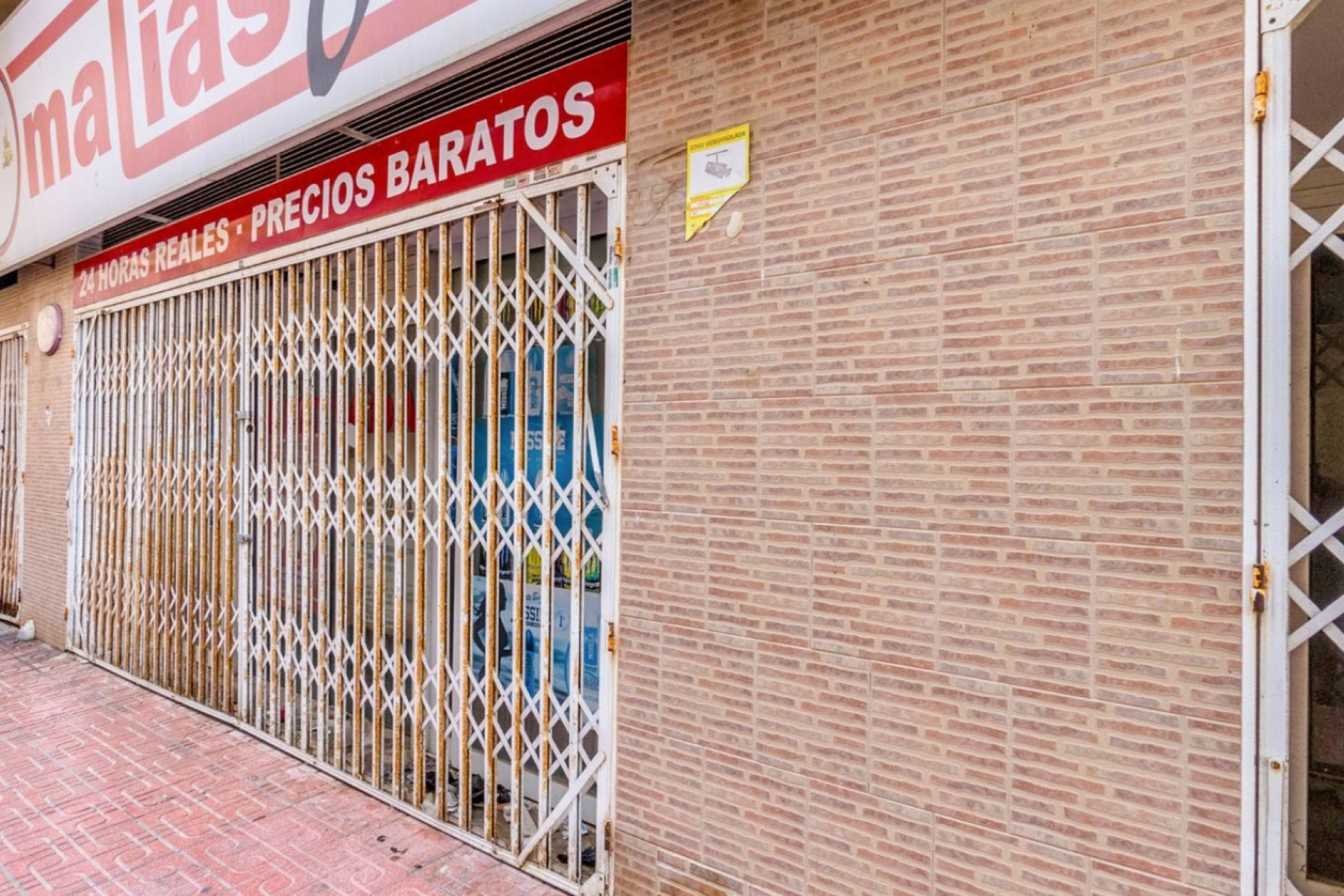 Resale - Commercial Property - Torrevieja