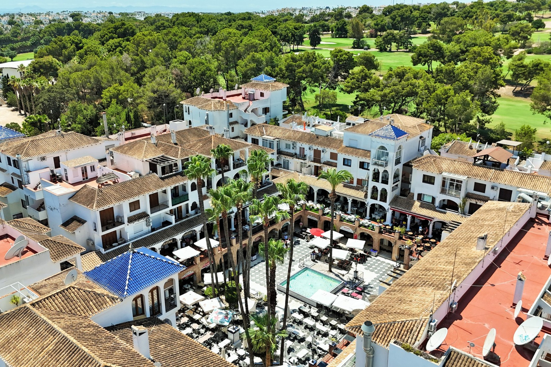 Resale - Commercial property - Villamartin - Costa Blanca South