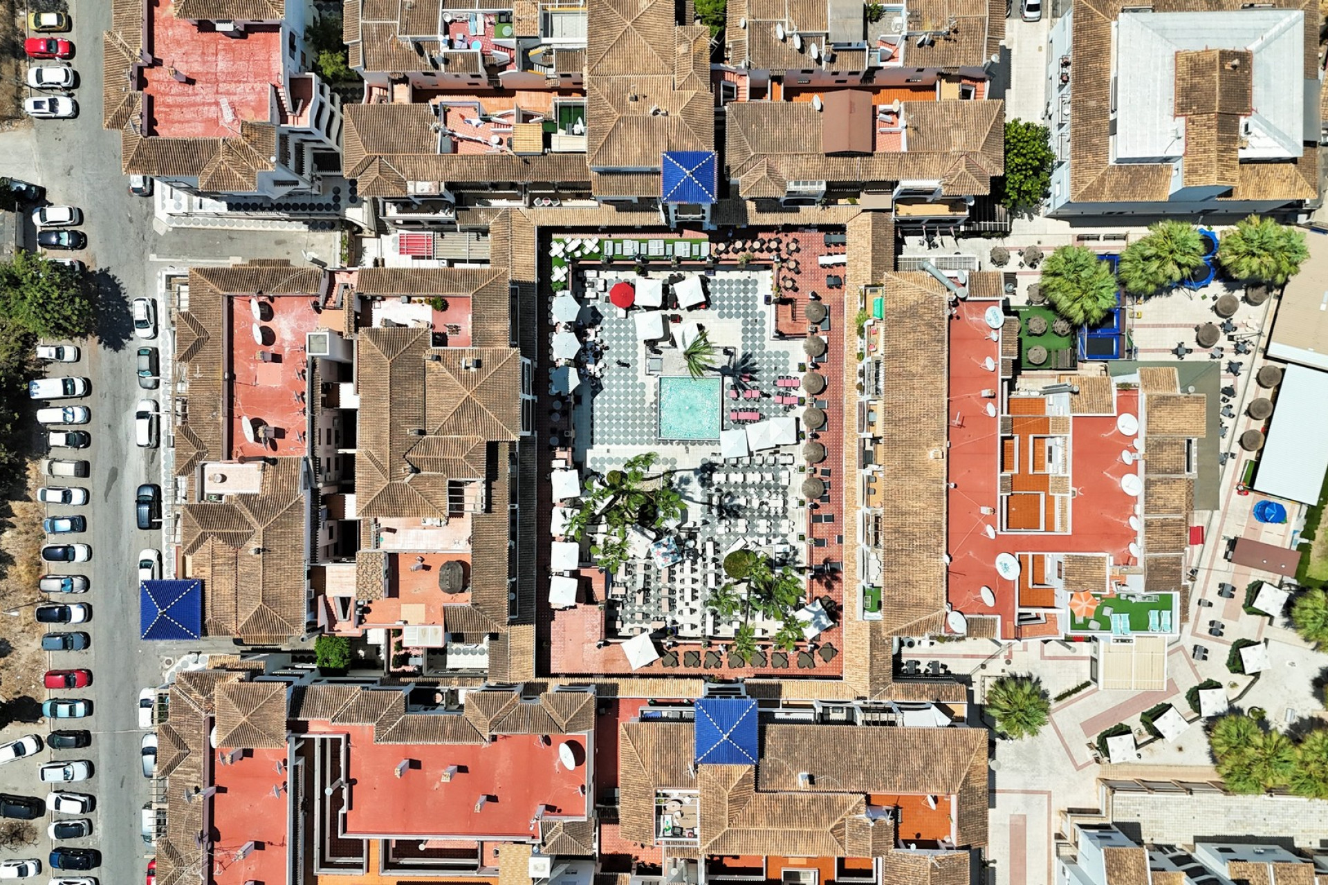 Resale - Commercial property - Villamartin - Costa Blanca South