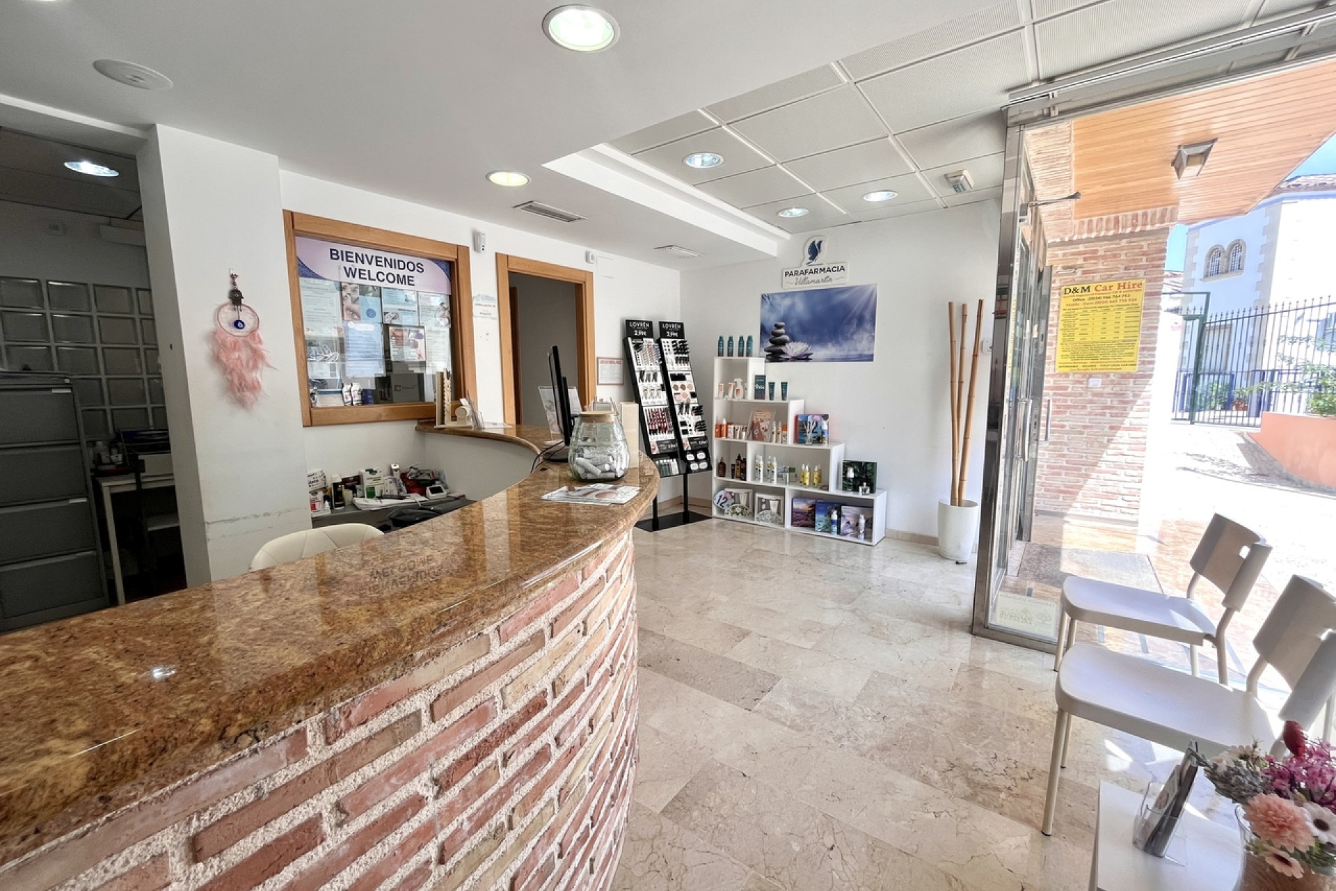 Resale - Commercial property - Villamartin - Costa Blanca South