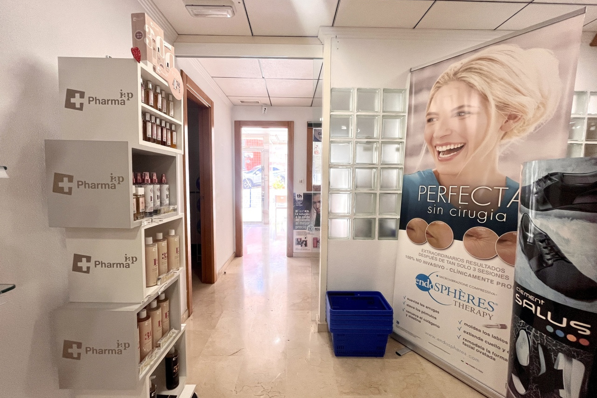 Resale - Commercial property - Villamartin - Costa Blanca South