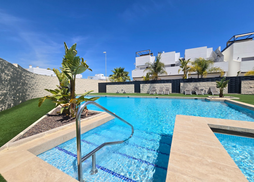 Resale - Townhouse * - Ciudad Quesada * - Doña Pepa *