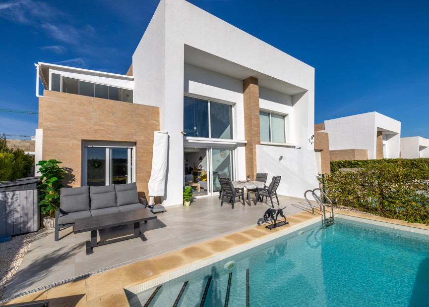 Resale - Villa - Algorfa - Vistabella Golf