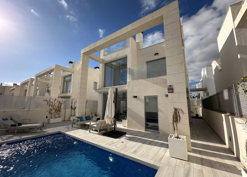 Resale - Villa - Cabo Roig - Orihuela Costa