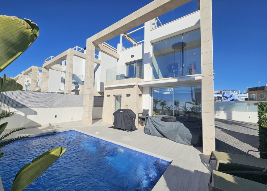 Resale - Villa - Cabo Roig - Orihuela Costa