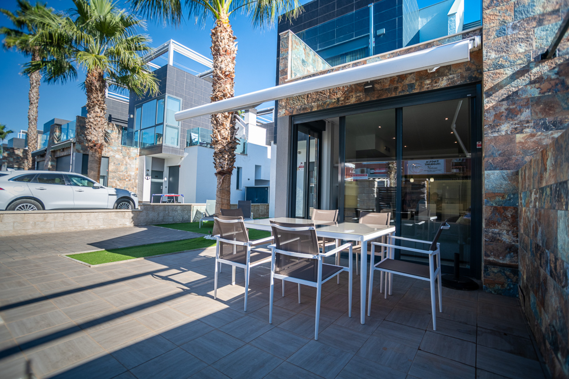 Resale - Villa - Cabo Roig - Orihuela Costa