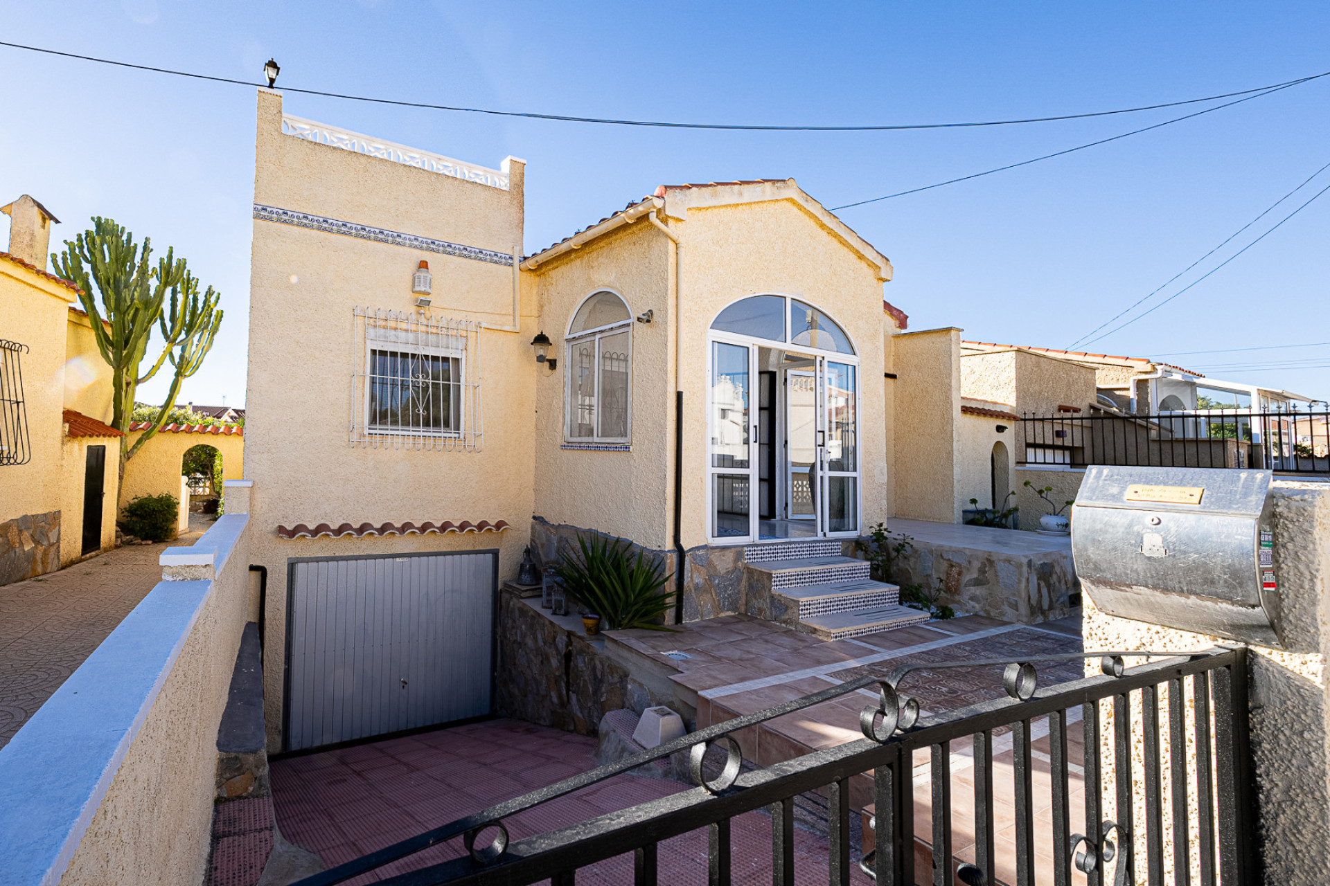 Resale - Villa - La Marina - Rojales