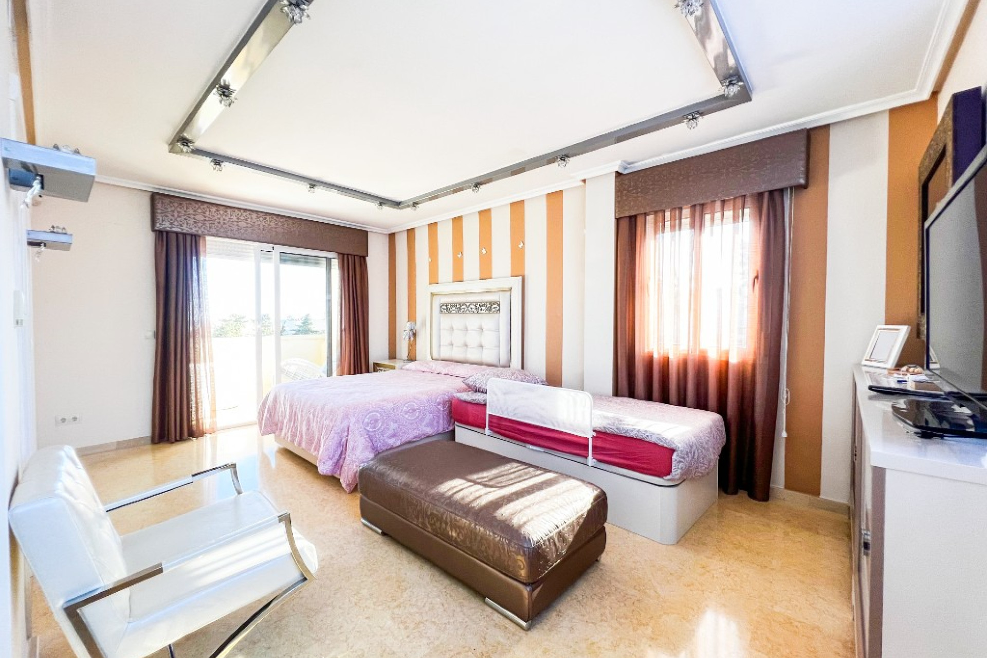 Resale - Villa - La Mata - Torrevieja