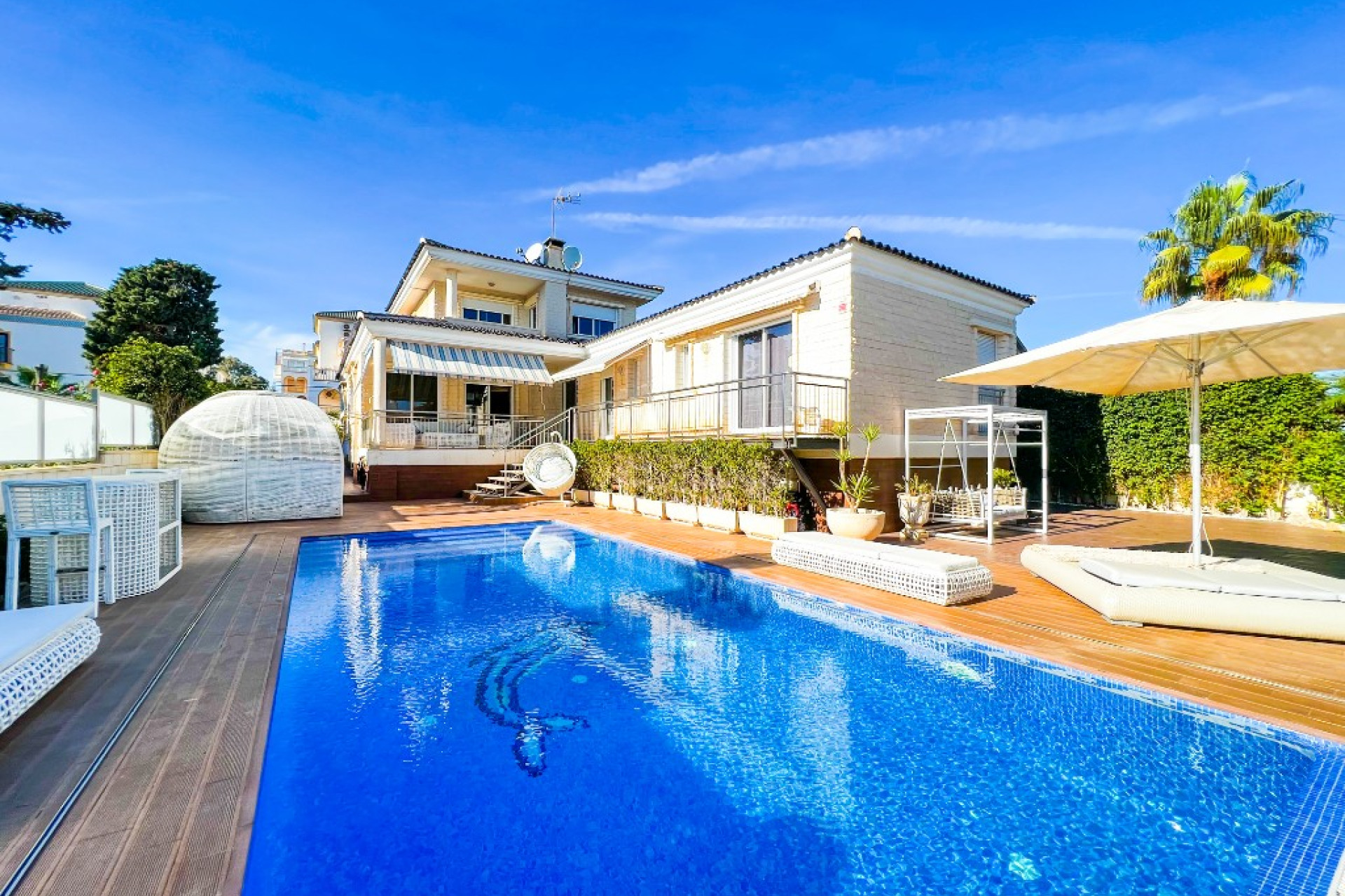 Resale - Villa - La Mata - Torrevieja