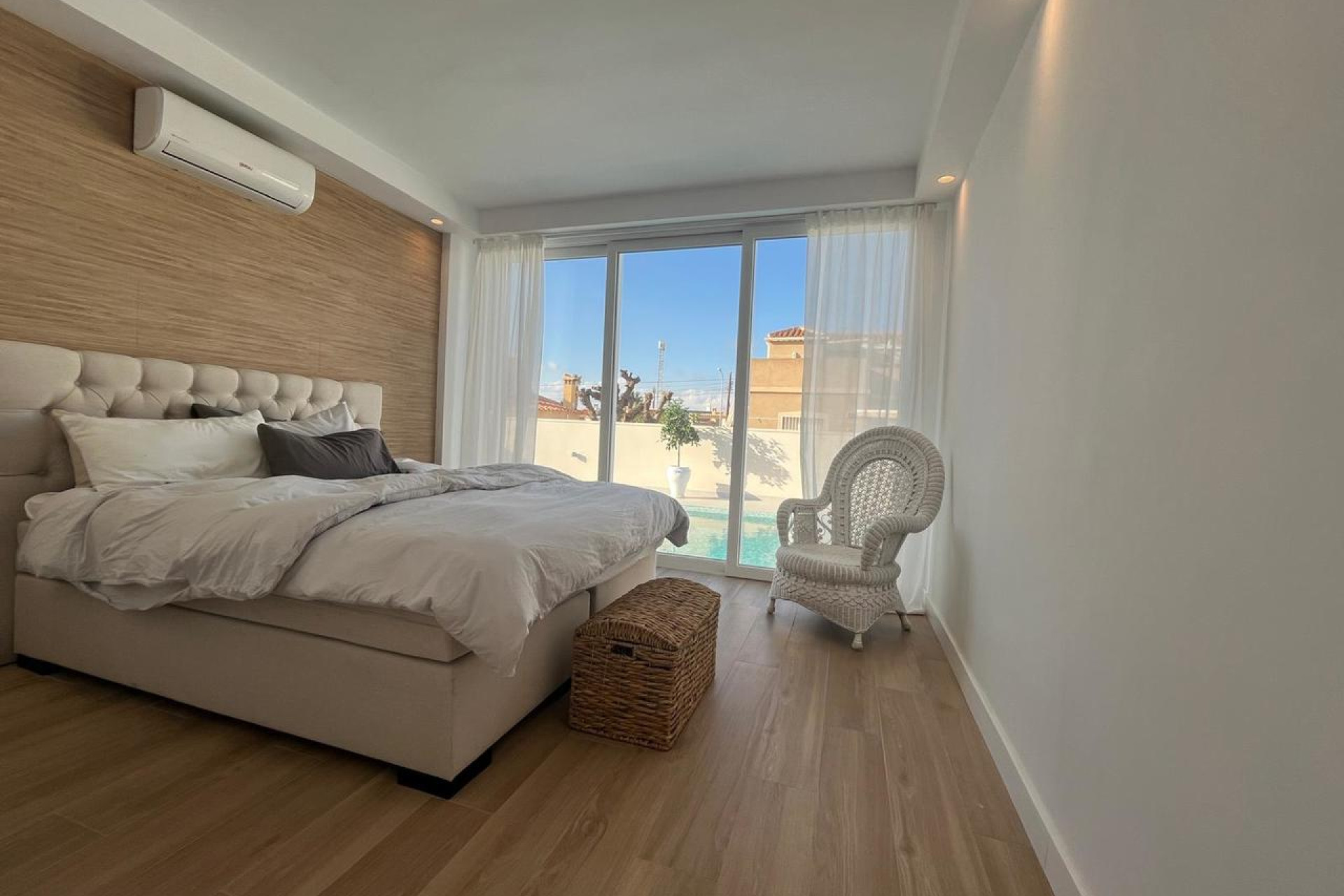 Resale - Villa - La Siesta - Torrevieja