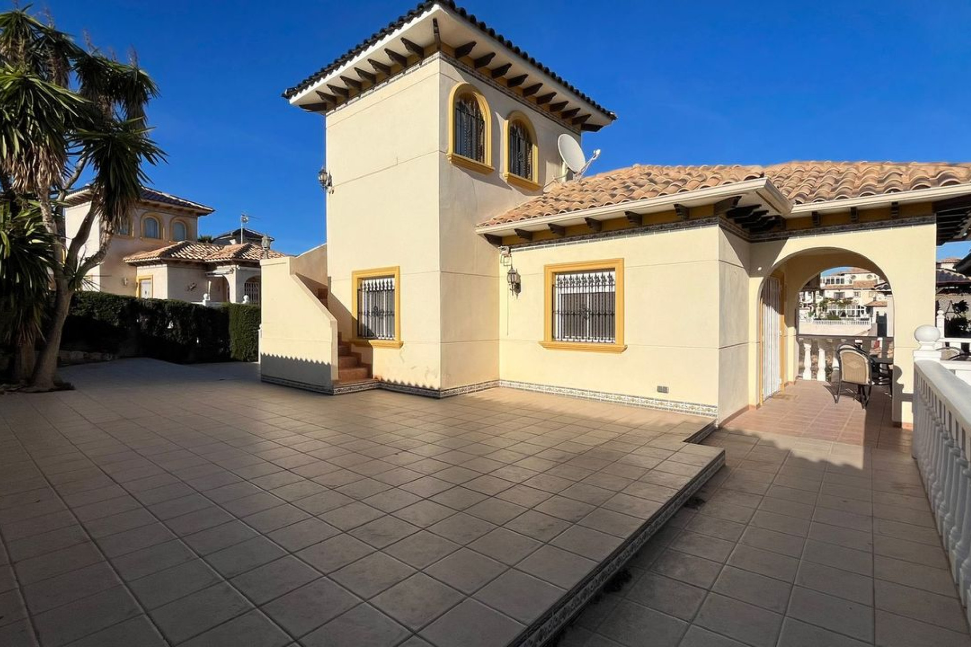 Resale - Villa - La Zenia - Orihuela Costa