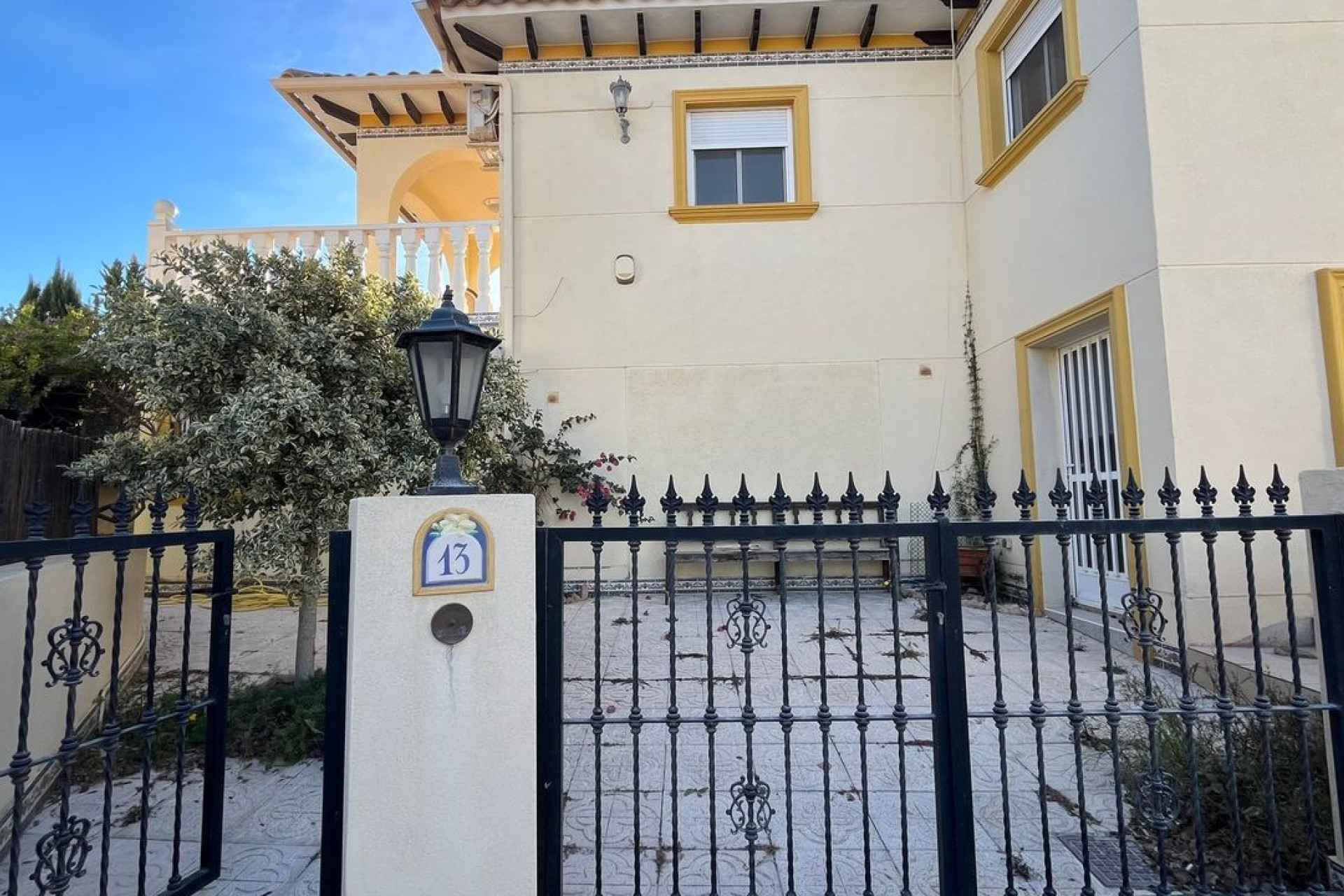 Resale - Villa - La Zenia - Orihuela Costa