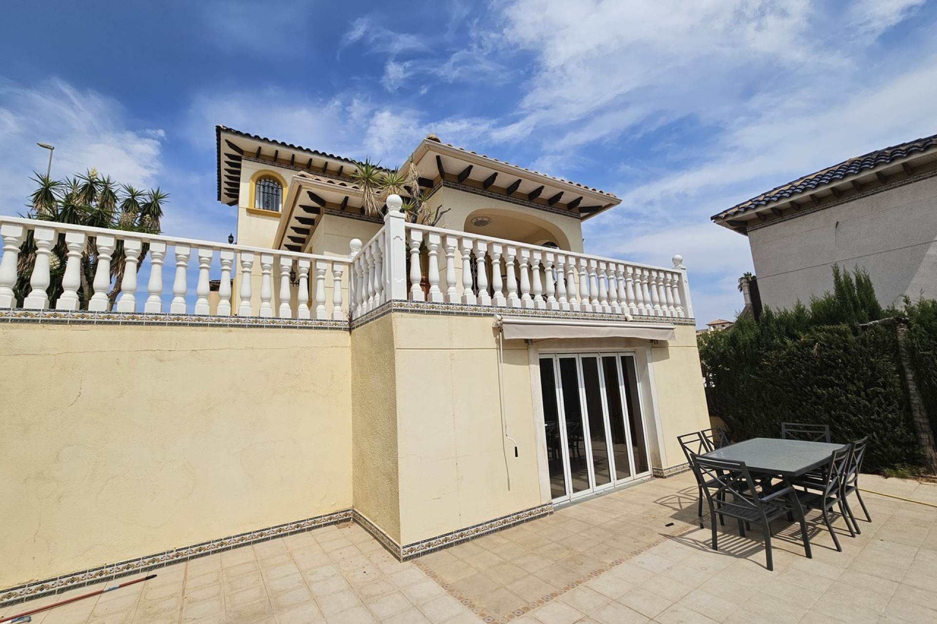 Resale - Villa - La Zenia - Orihuela Costa