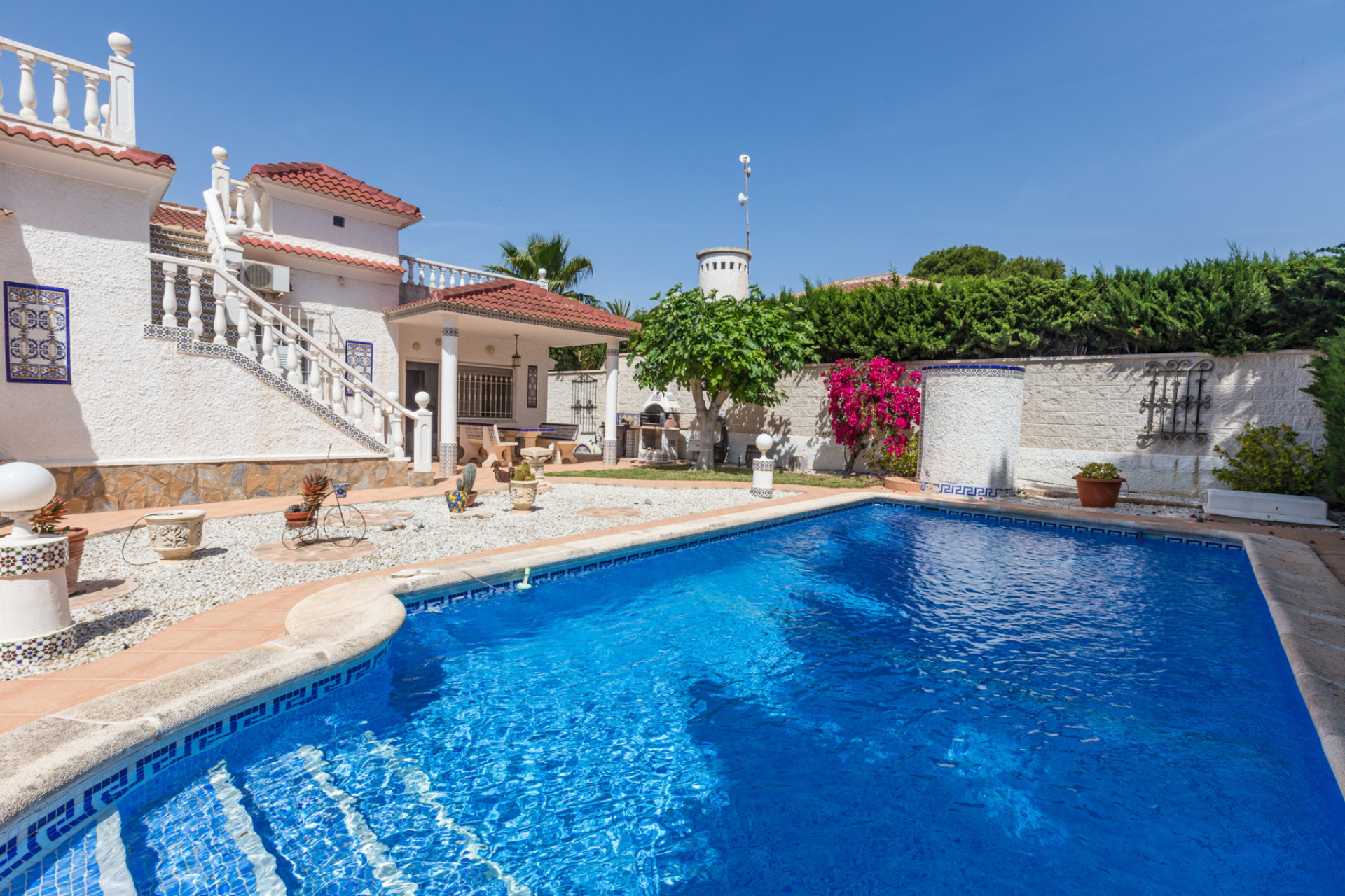 Resale - Villa - La Zenia - Orihuela Costa