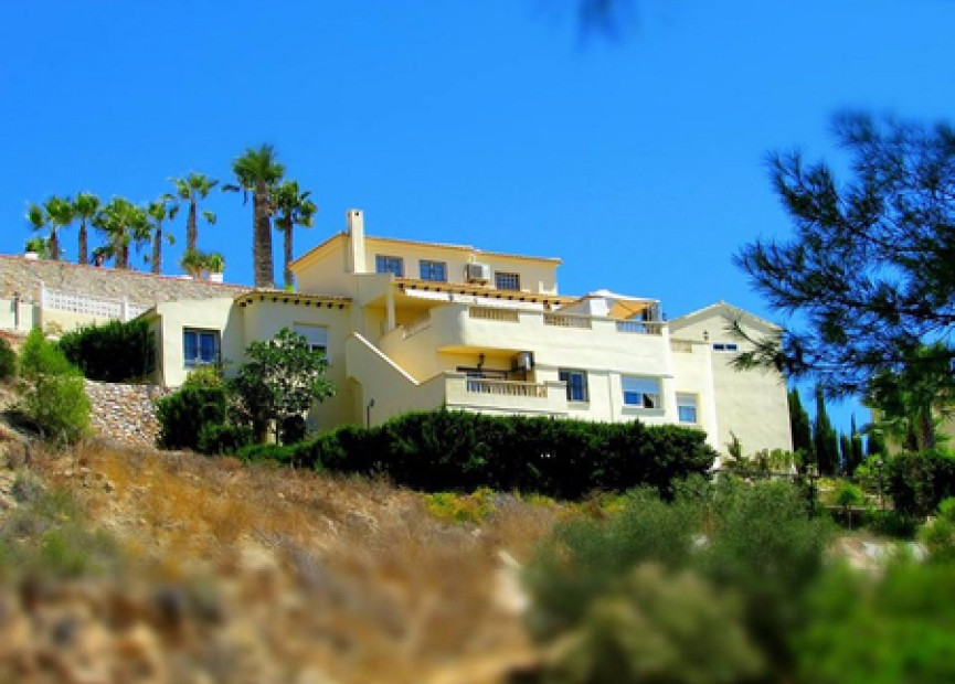 Resale - Villa - Las Ramblas - Orihuela Costa