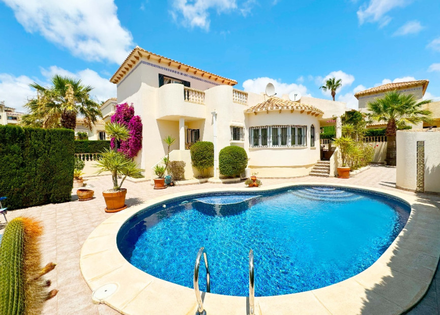 Resale - Villa - Las Ramblas - Orihuela Costa