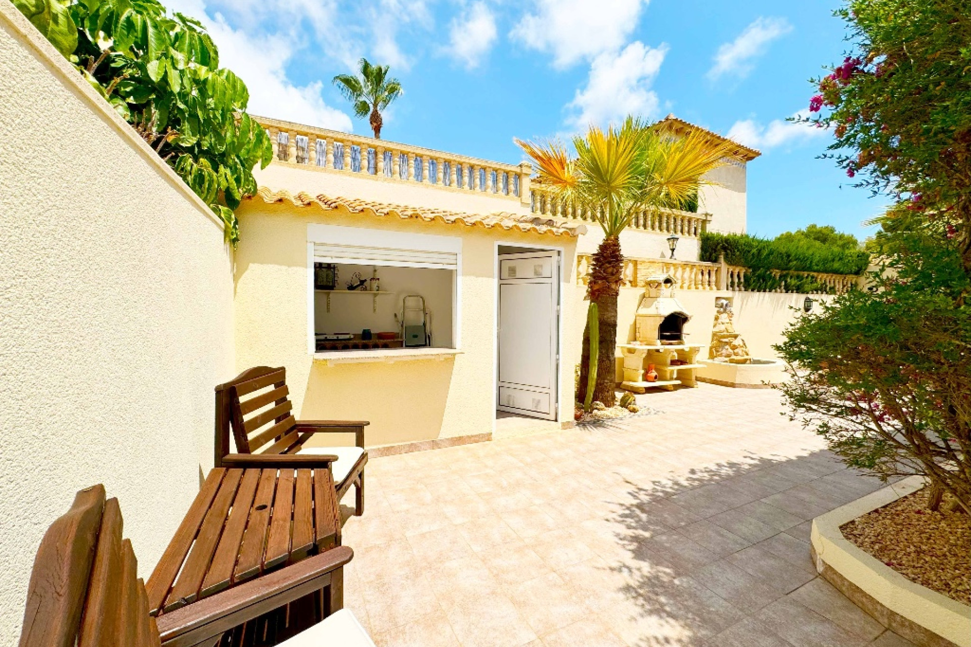 Resale - Villa - Las Ramblas - Orihuela Costa