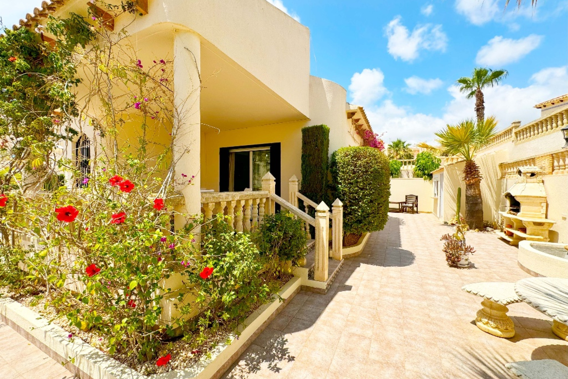 Resale - Villa - Las Ramblas - Orihuela Costa