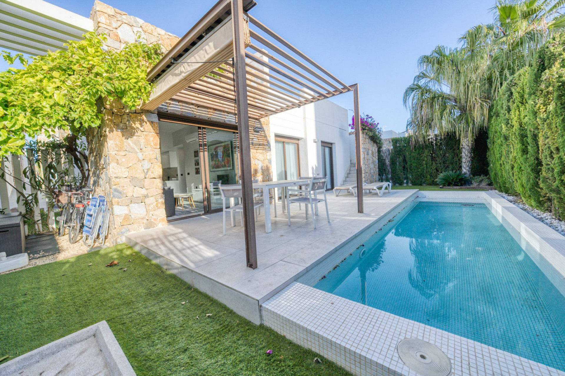 Resale - Villa - Lomas de Cabo Roig - Orihuela Costa