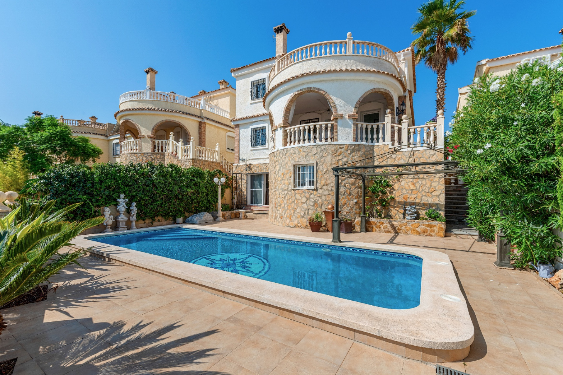 Resale - Villa - Monforte del Cid - Elche/Elx