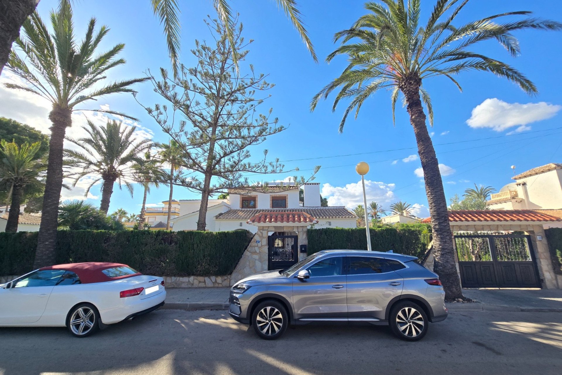Resale - Villa * - Orihuela Costa - Costa Blanca South