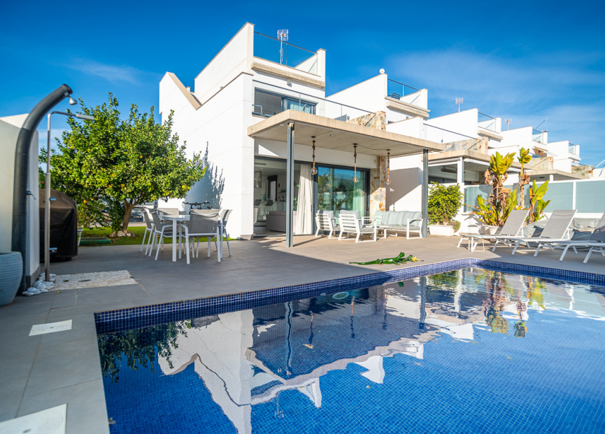 Resale - Villa - Orihuela Costa - Lomas de Cabo Roig