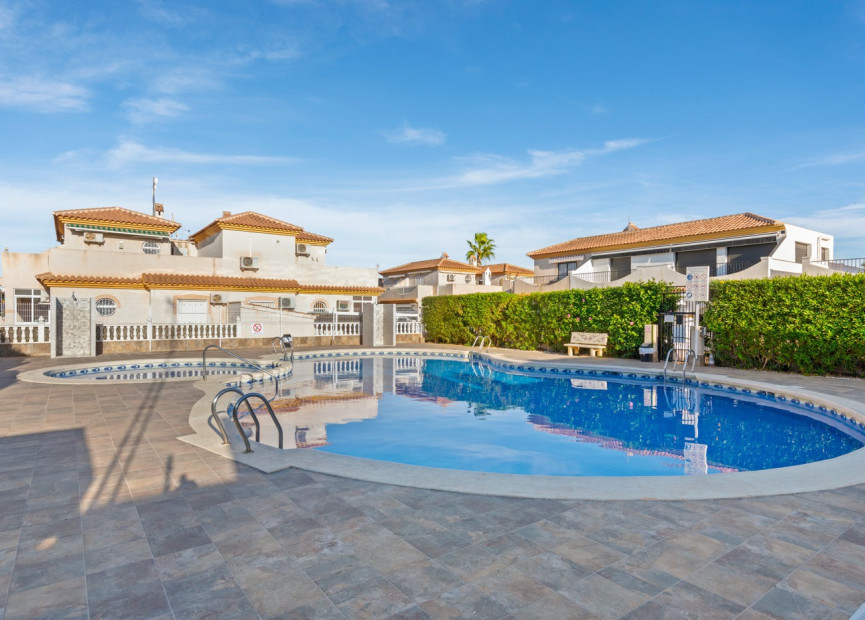 Resale - Villa - Orihuela Costa