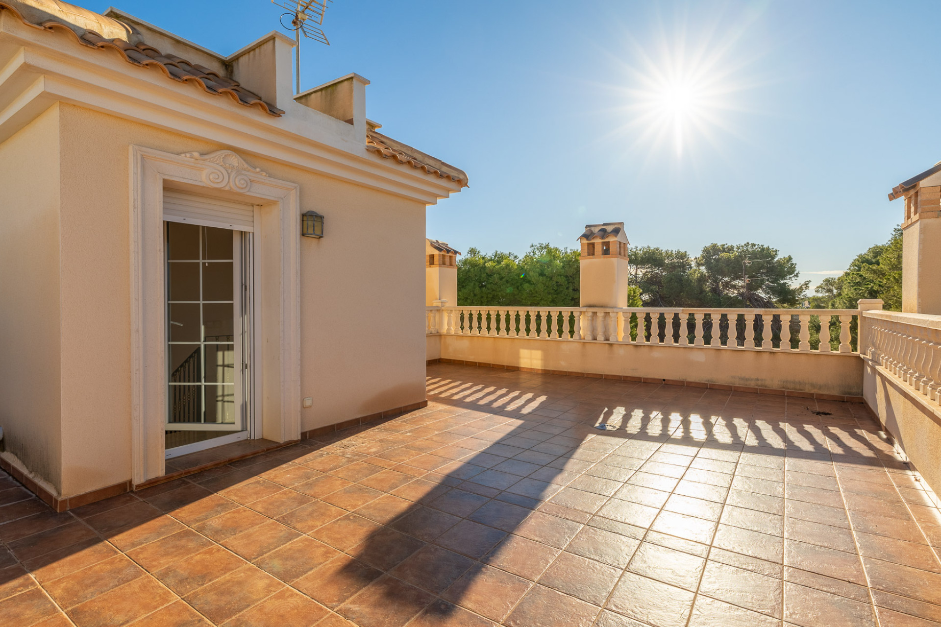 Resale - Villa - Orihuela Costa