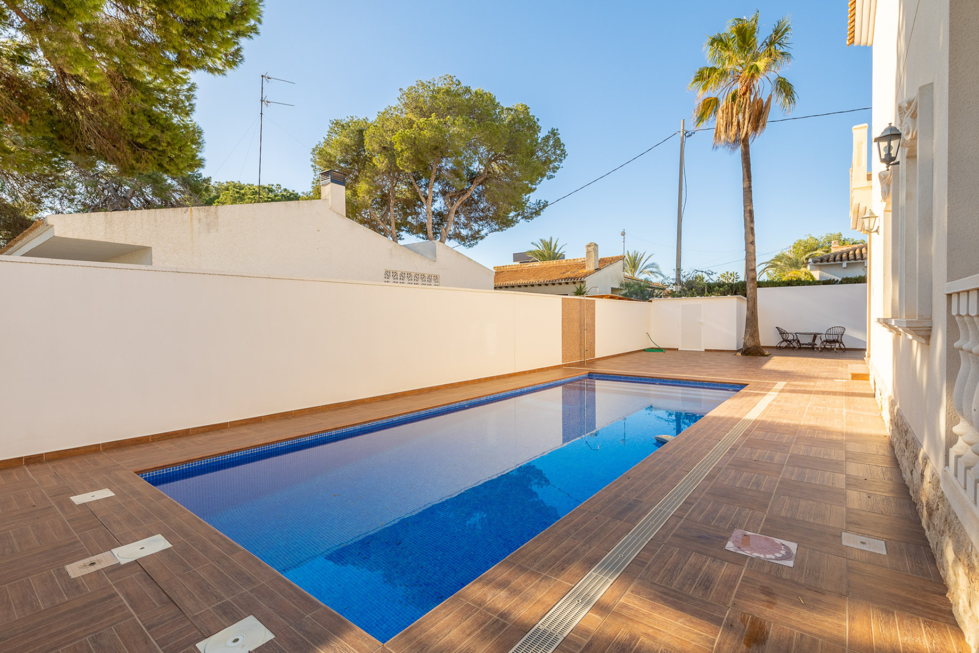 Resale - Villa - Orihuela Costa