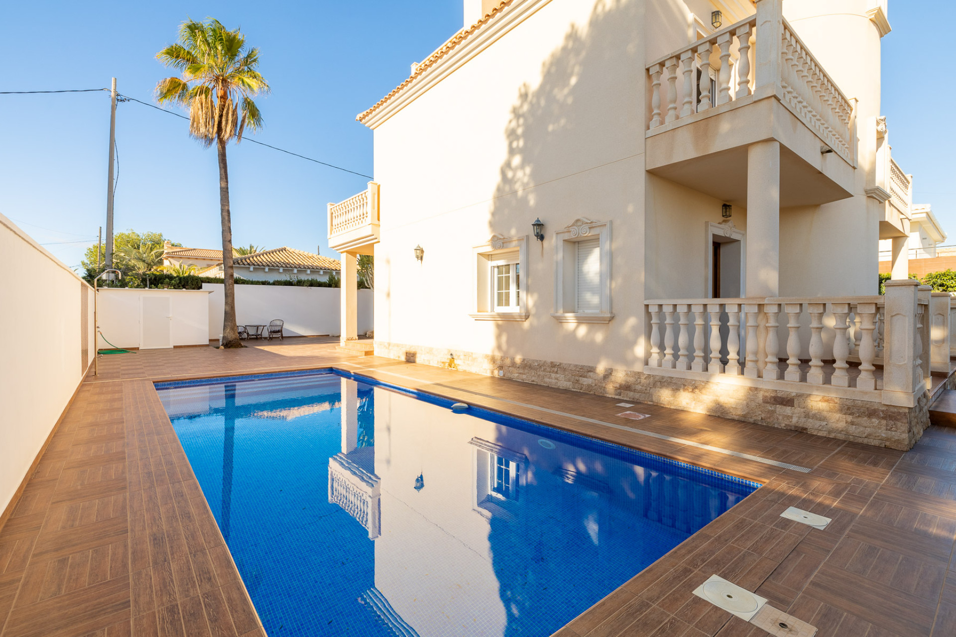 Resale - Villa - Orihuela Costa