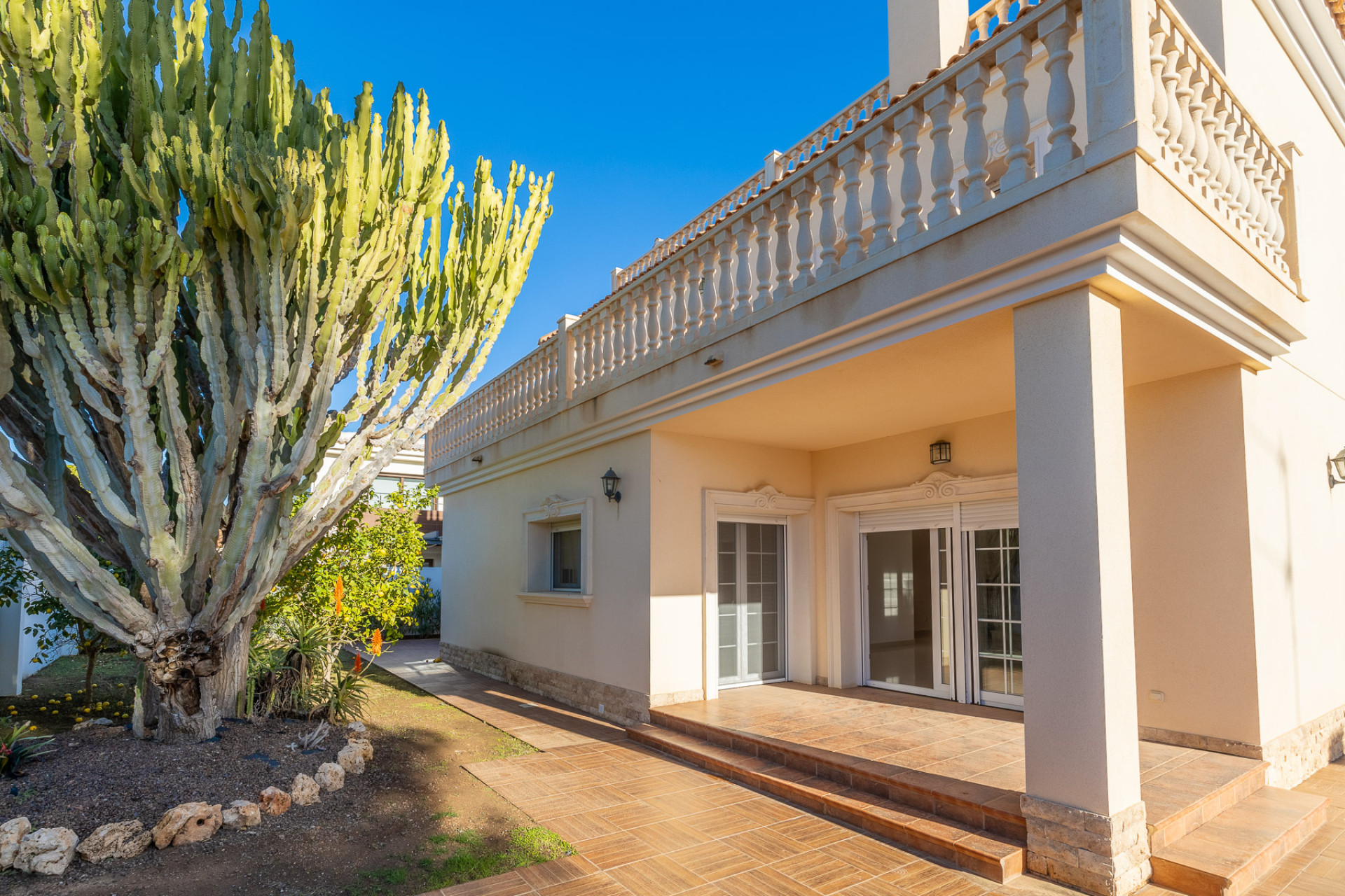 Resale - Villa - Orihuela Costa