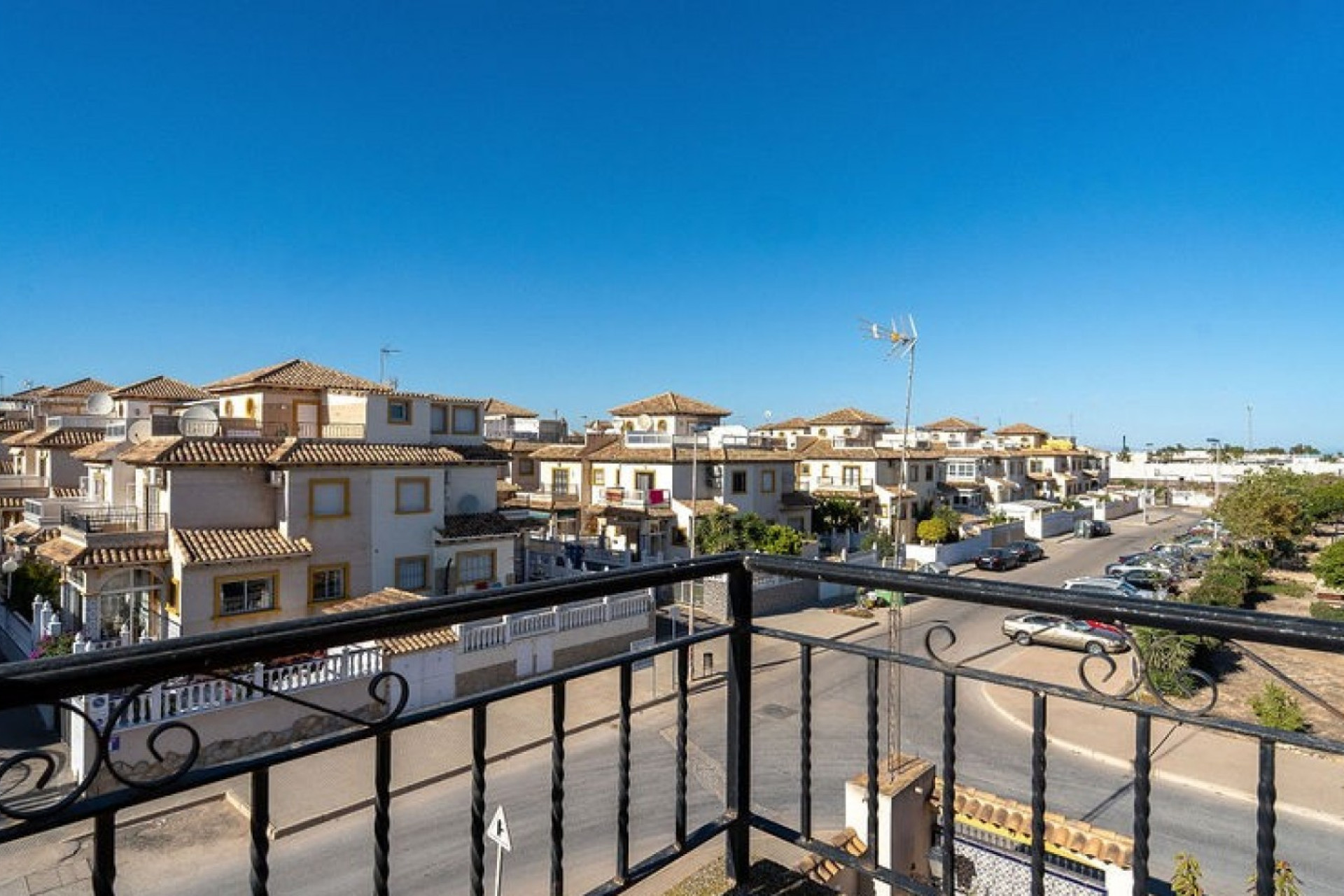 Resale - Villa - Orihuela Costa