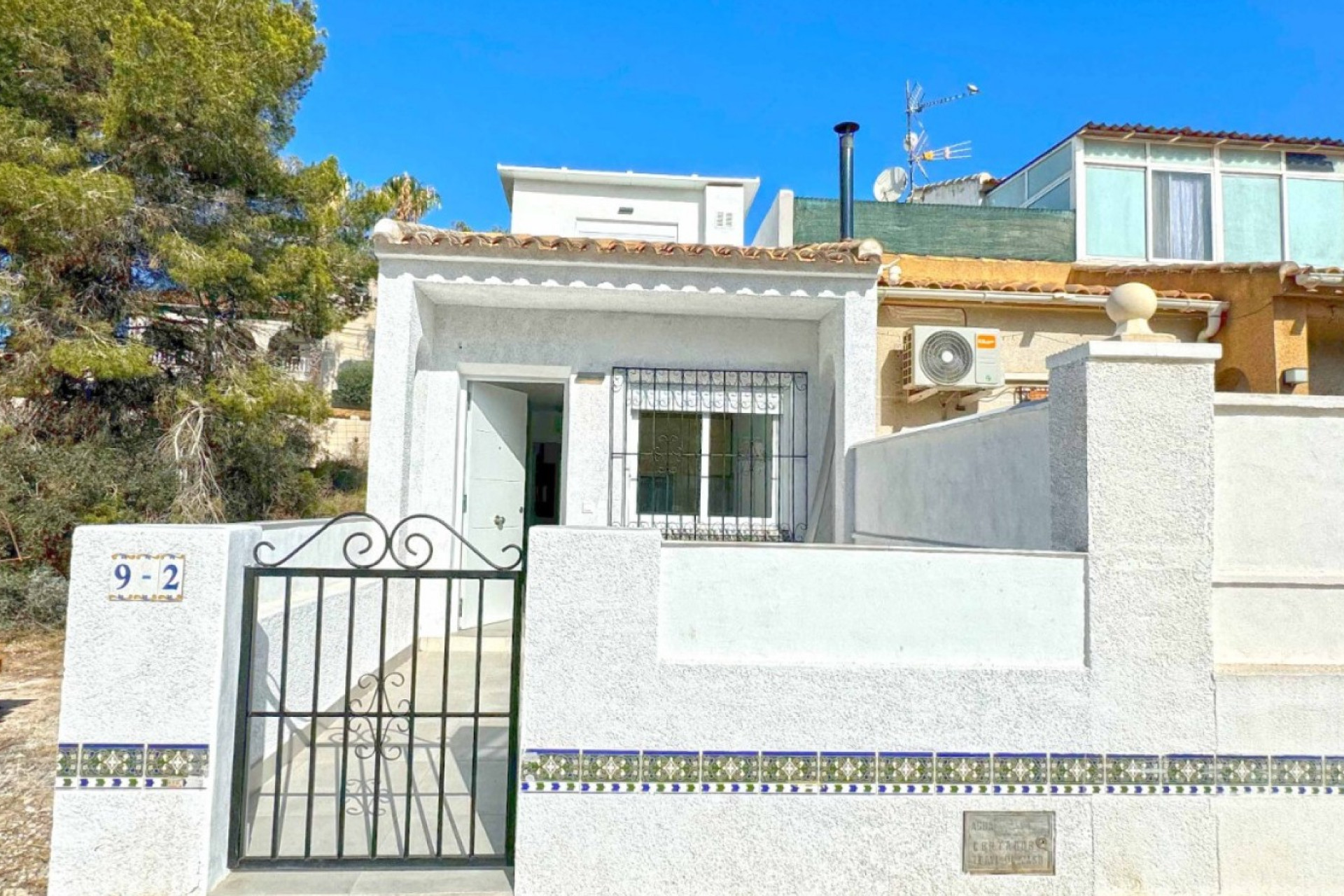 Resale - Villa - Orihuela Costa