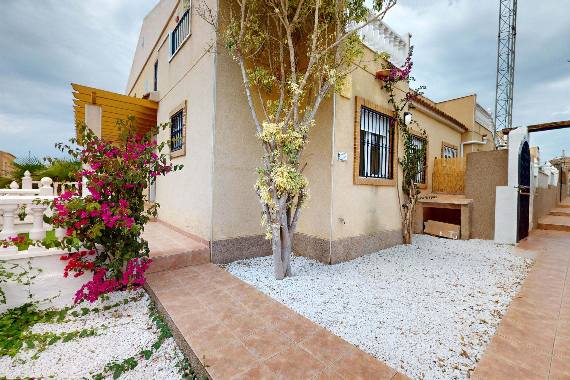 Resale - Villa - Orihuela Costa