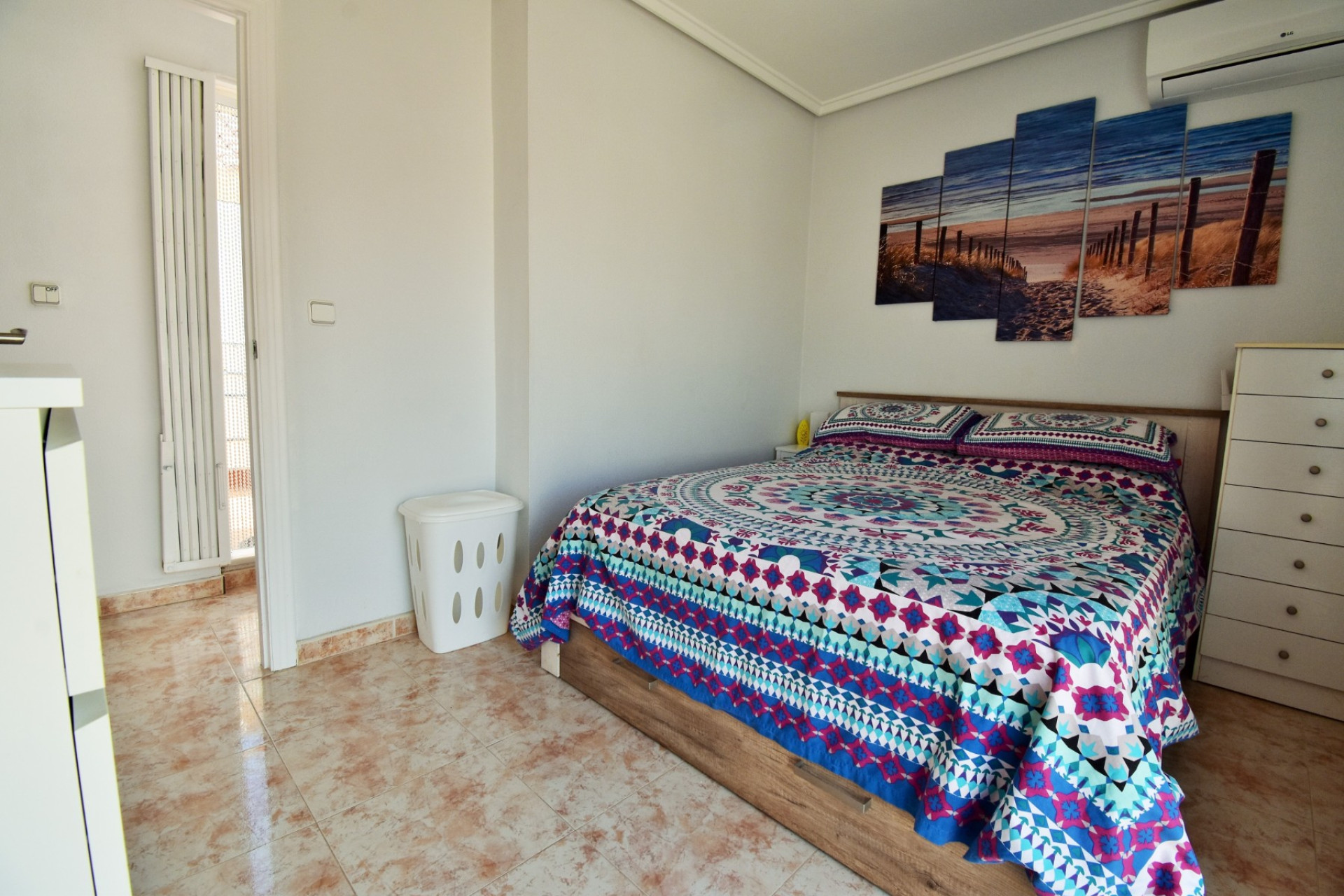 Resale - Villa - Orihuela Costa