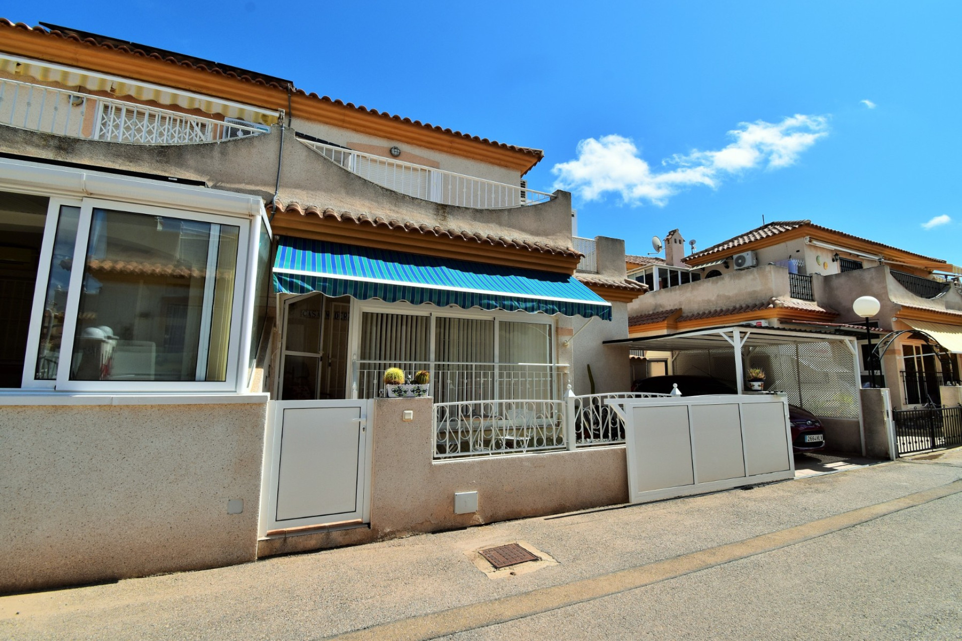 Resale - Villa - Orihuela Costa