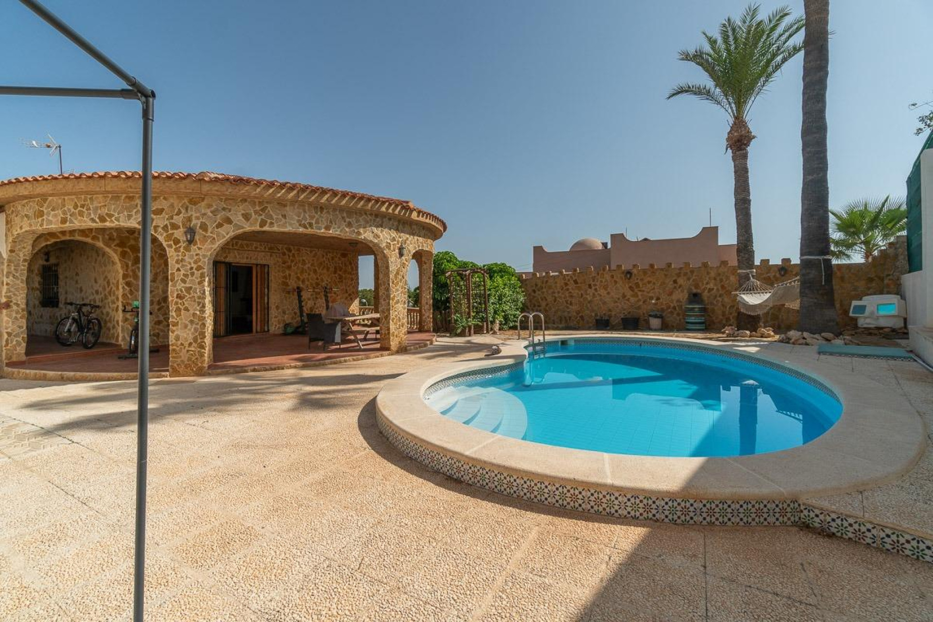 Resale - Villa - Orihuela Costa