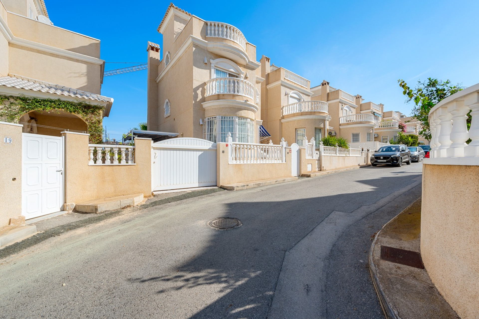 Resale - Villa - Orihuela - Orihuela Costa