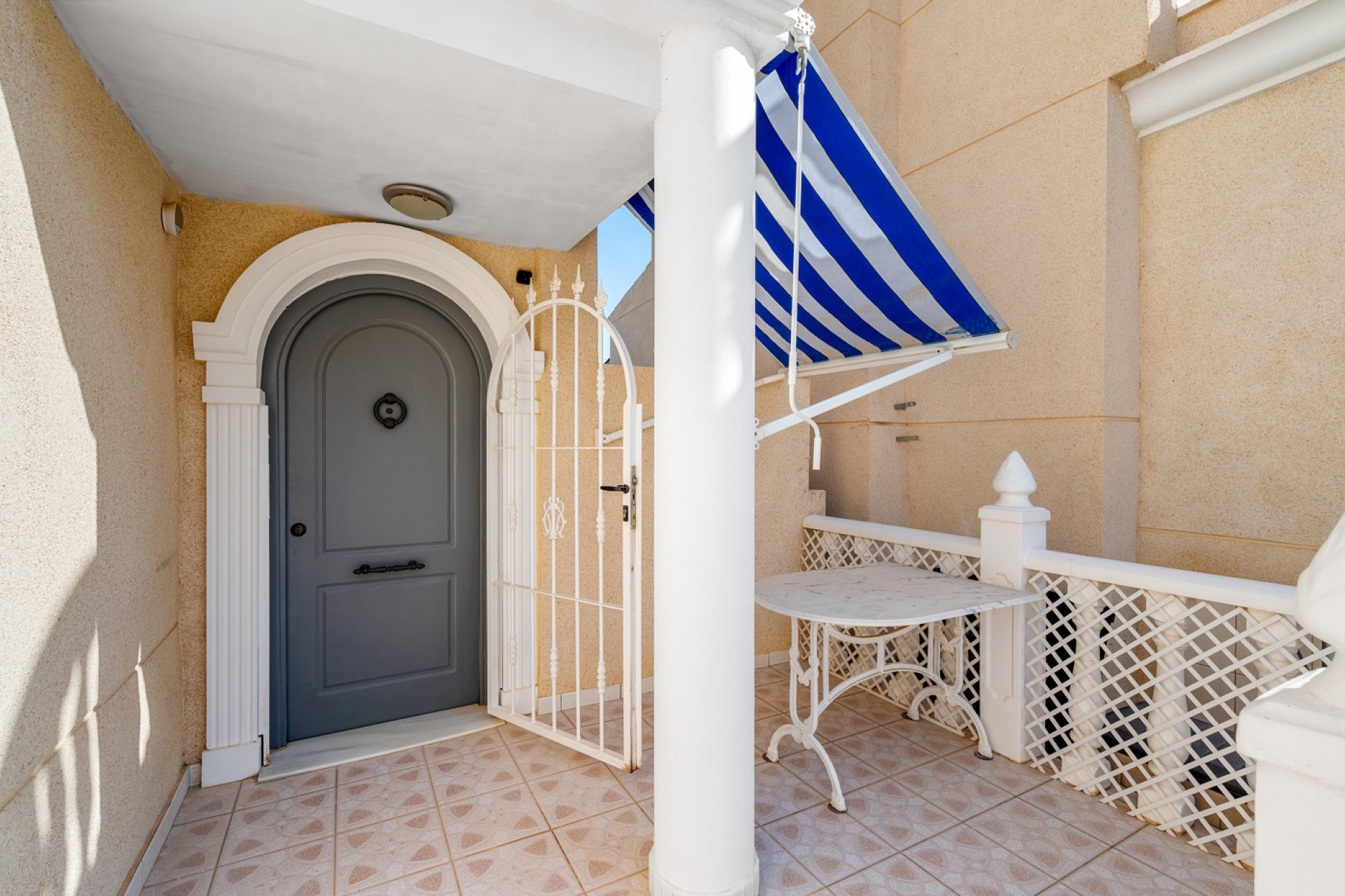 Resale - Villa - Orihuela - Orihuela Costa