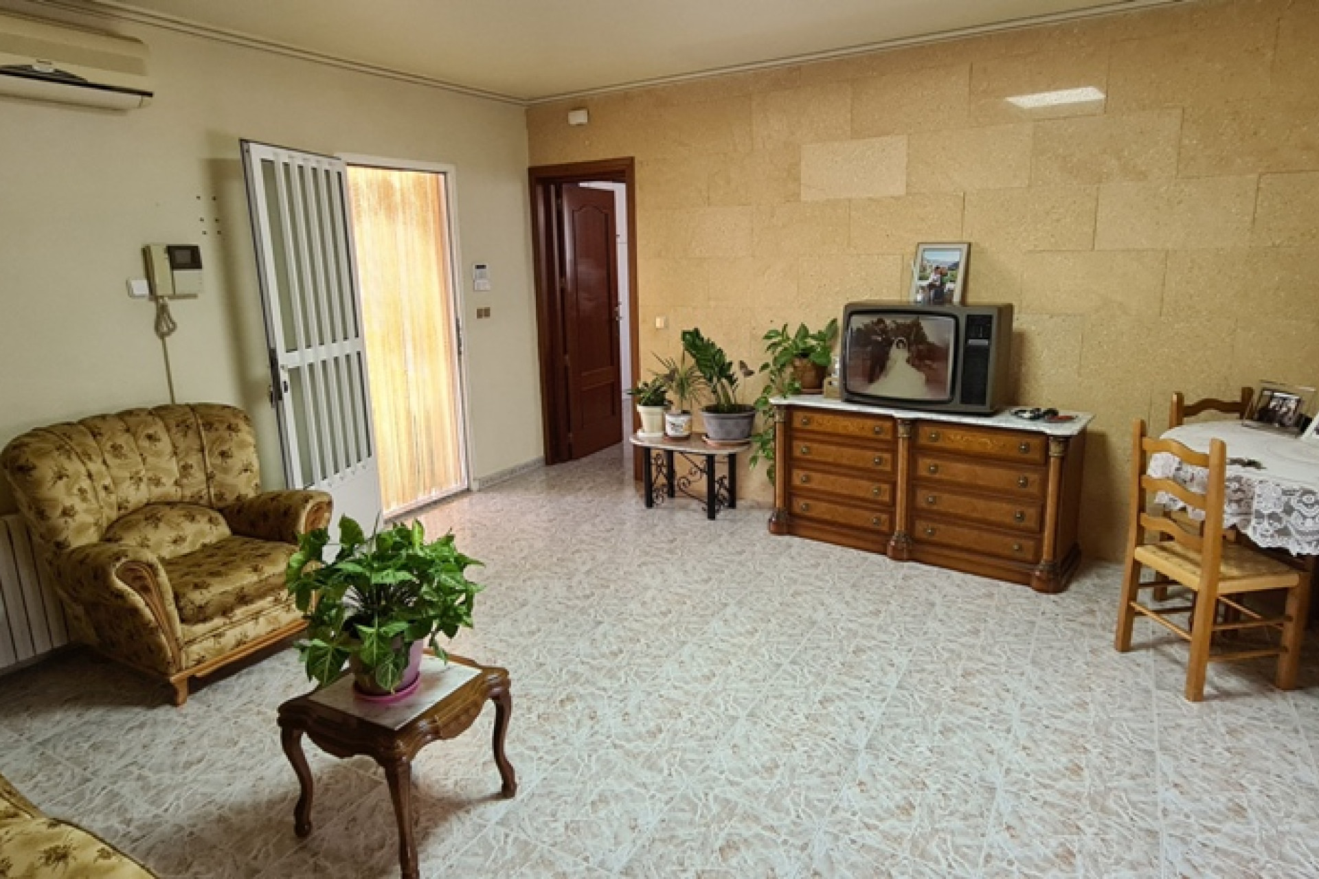 Resale - Villa - Orihuela