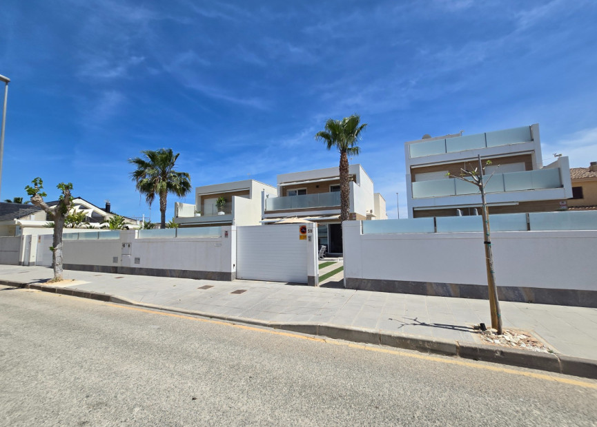 Resale - Villa * - Pilar de la Horadada - Costa Blanca South