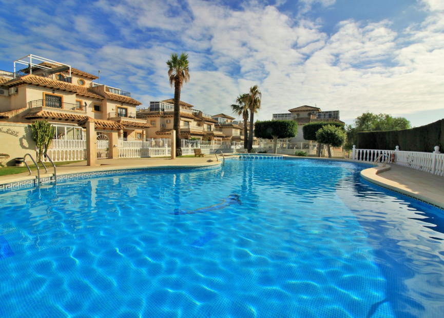 Resale - Villa - Playa Flamenca - Orihuela Costa