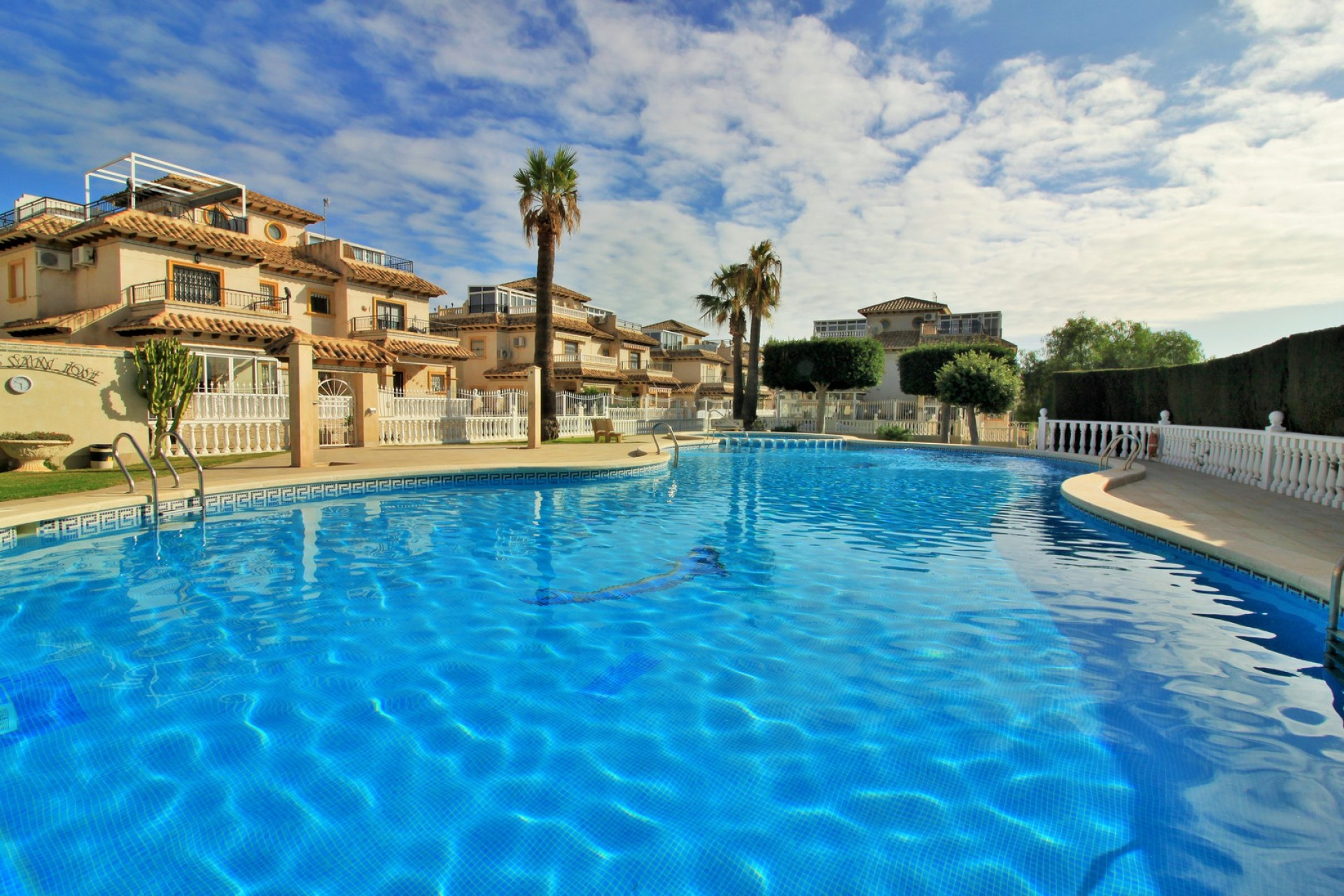 Resale - Villa - Playa Flamenca - Orihuela Costa