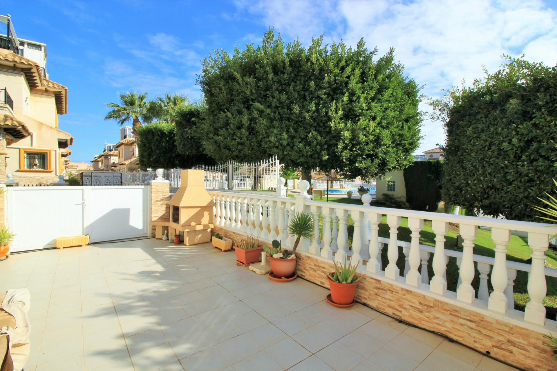 Resale - Villa - Playa Flamenca - Orihuela Costa